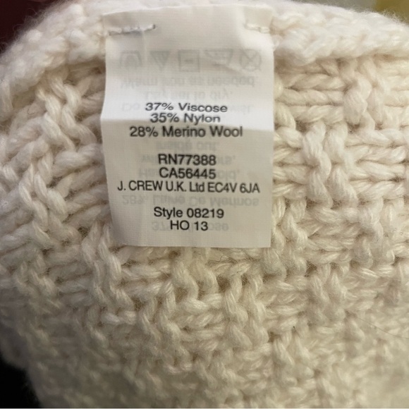 J. Crew Ivory Beaded Cable Knit
Sweater Merino Wool Blend
Woman's - Picture 5 of 5